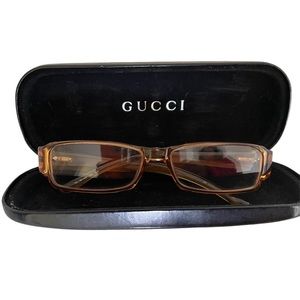Gucci women’s prescription eyeglasses, includes case. Very good condition.